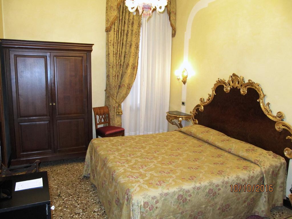 Hotel Residenza D'Epoca San Cassiano Wenecja Zewnętrze zdjęcie